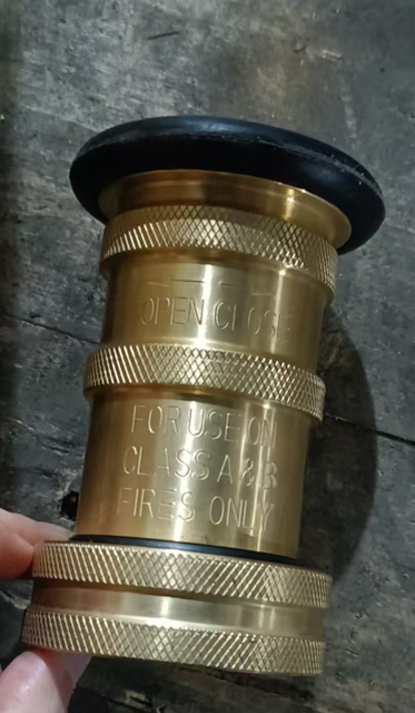 Lightweight Portable Spray Nozzle for Fire Hoses | Jet to Fog Adjustable Fire Nozzle