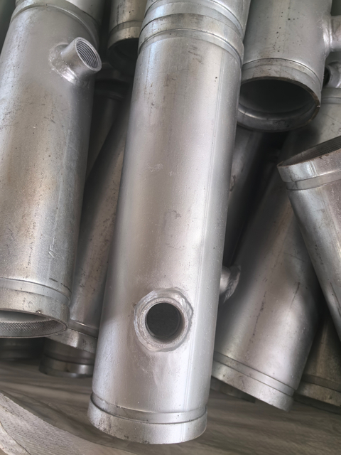 Hot-dip Galvanized Fabricated Steel Pipes with Welded Female-threaded Pipe Nipples