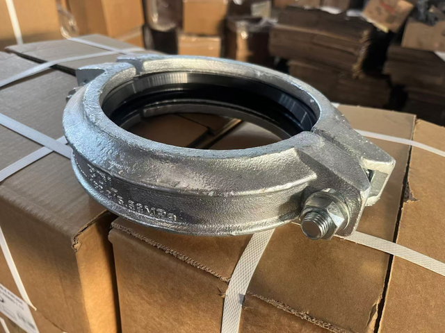 450mm To 600mm HDG Shouldered Bolted Coupling with SS316 Bolt And Nut