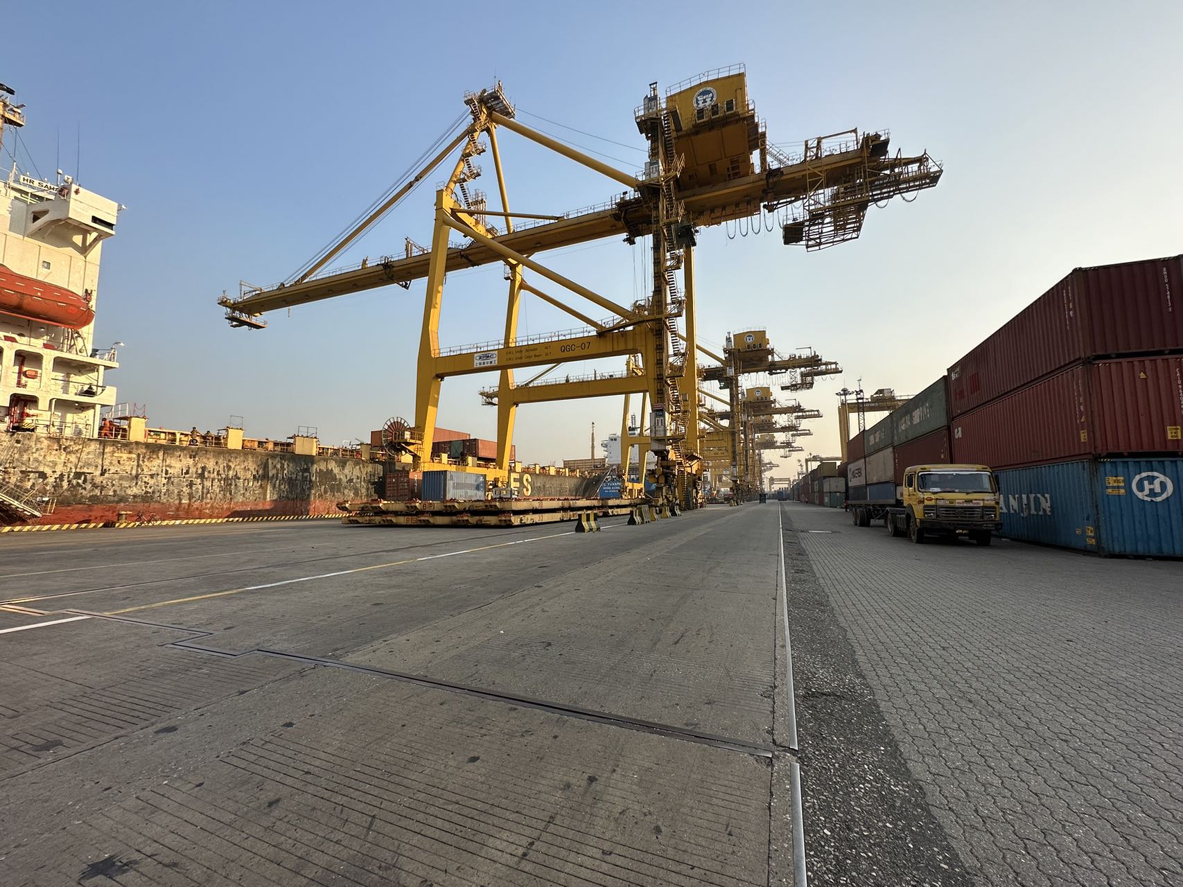 Fire butterfly valve and and accessories has been delivered to the customer's port