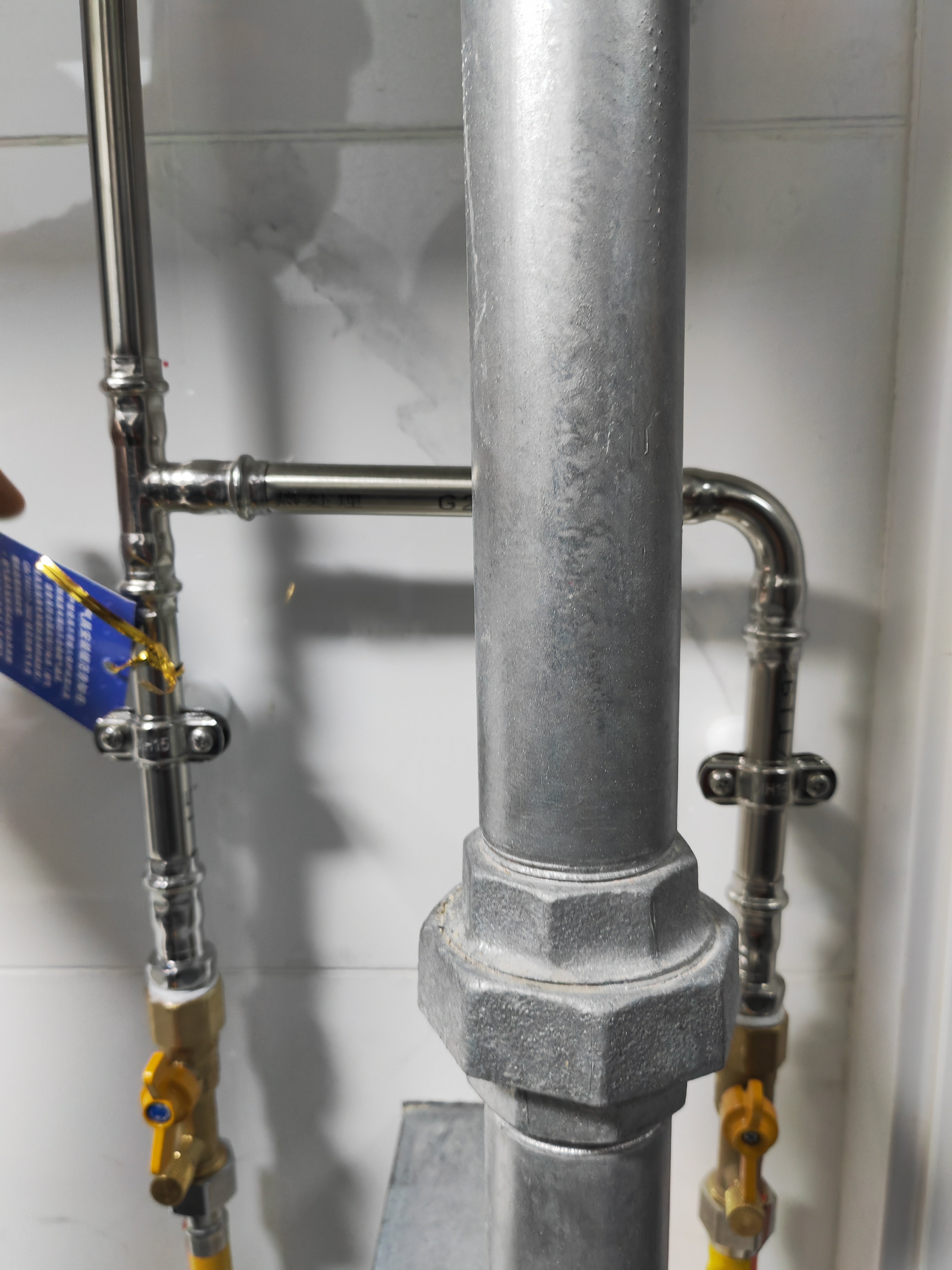 Stainless Pressed Steel Pipes And Fittings Are Used in Gas Pipelines